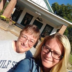 Meet your Posher, Donna